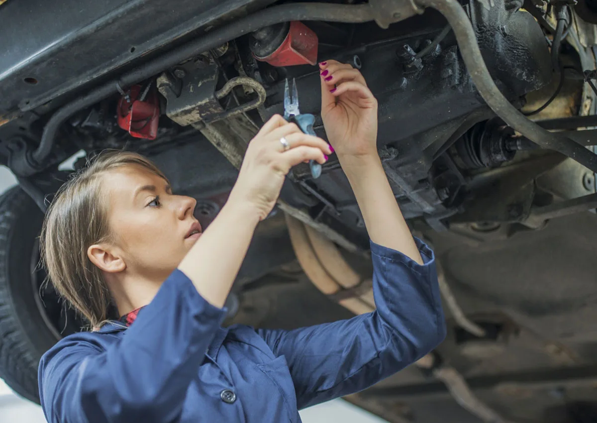 Synchrony Empowers Women in Auto Care with $25,000 Donation