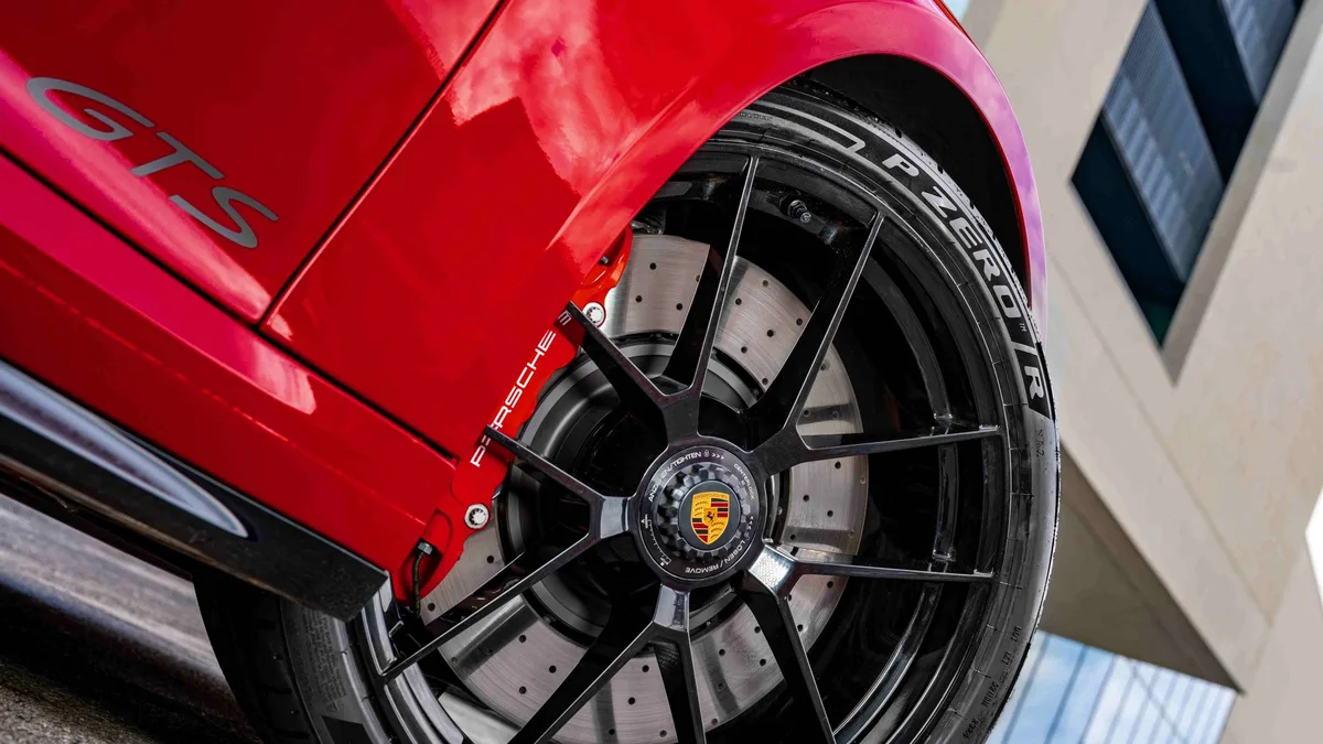 Pirelli Equips the New Porsche 911 GTS: The First with a Hybrid Powertrain