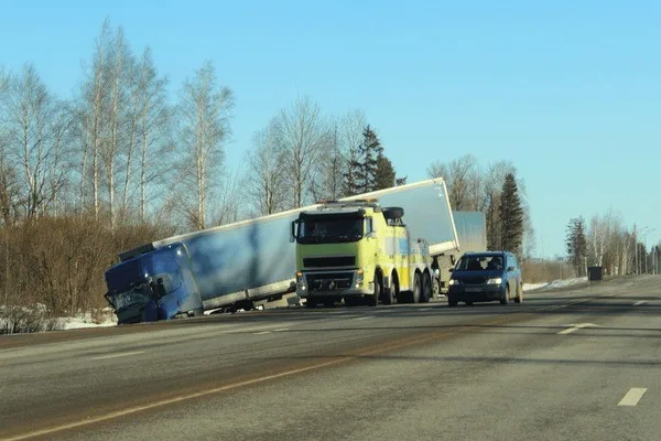 Why You Should Not Delay Your Truck Accident Case
