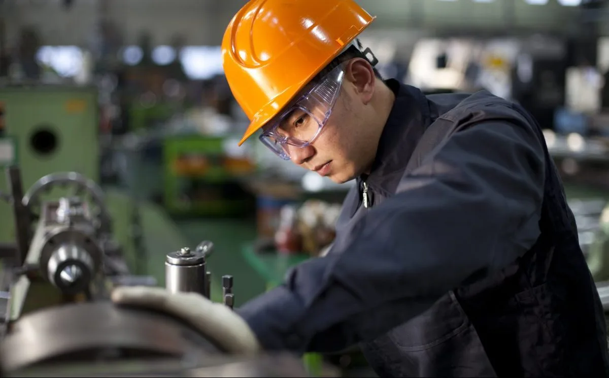 Tire manufacturers recognized for worker safety by RMA