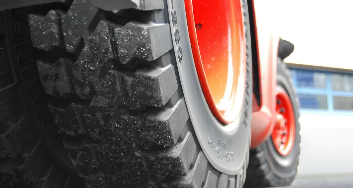 Continental expands its Solid tire range for industrial trucks