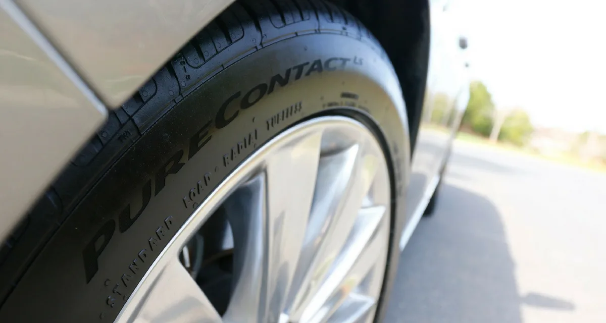 Continental introduces two new all-season touring tires