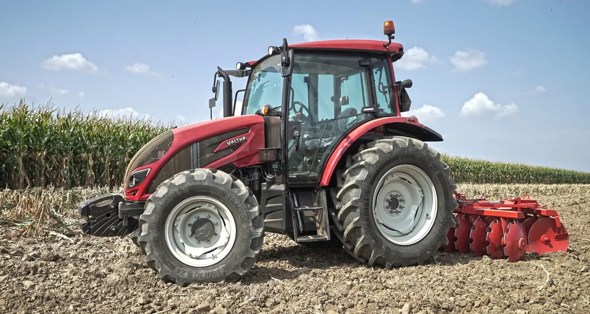 Continental's new radial tractor tires picked as OE tires for Valtra A series
