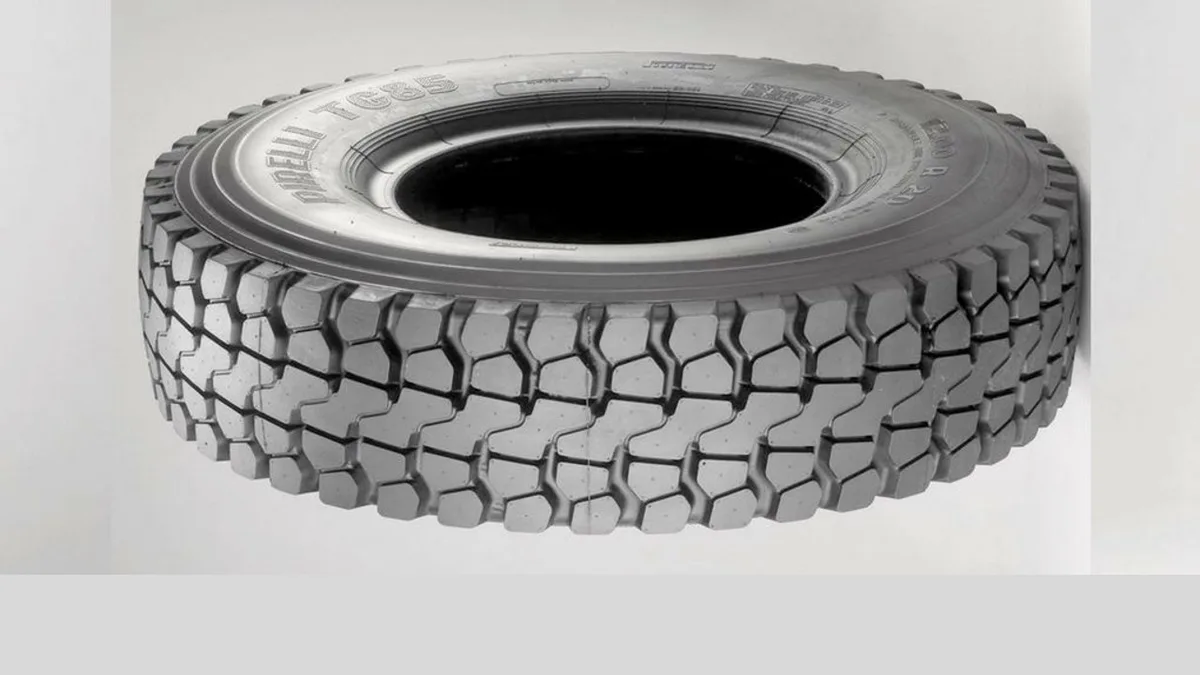 Pirelli unveils new tires at Mid-America Trucking Show