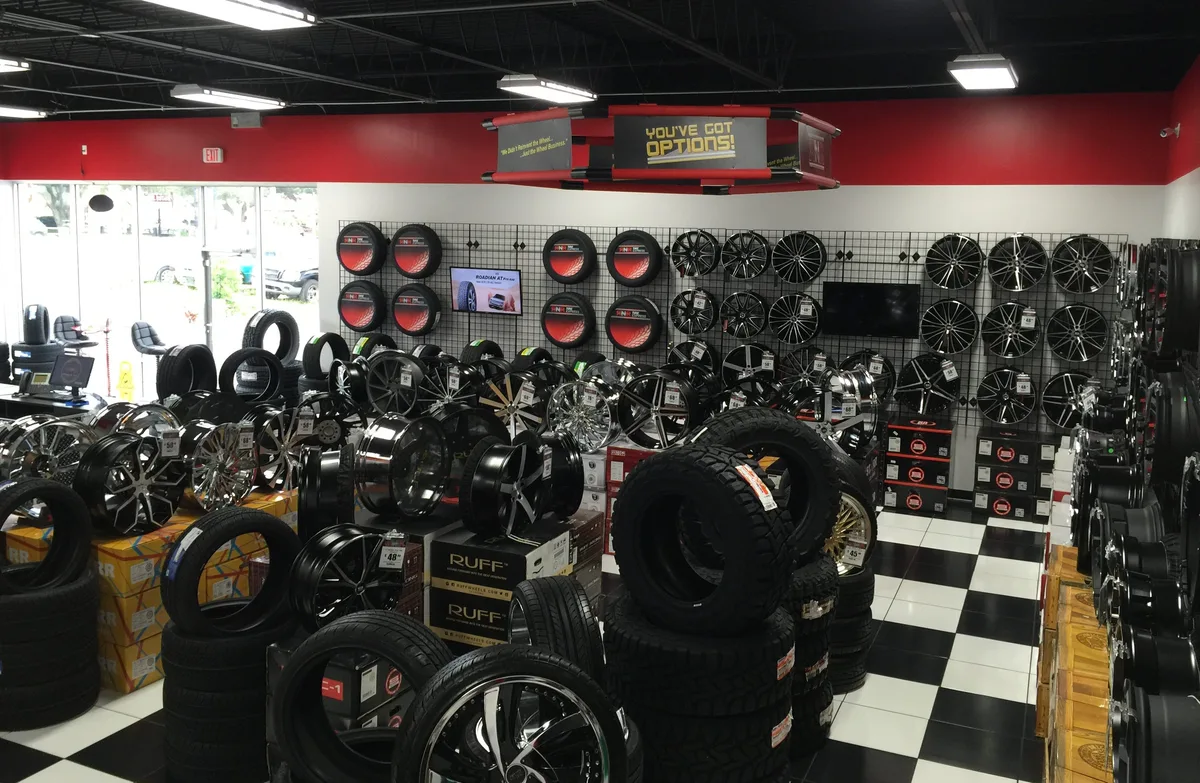 RNR Tire Express inks 29-store franchise deal