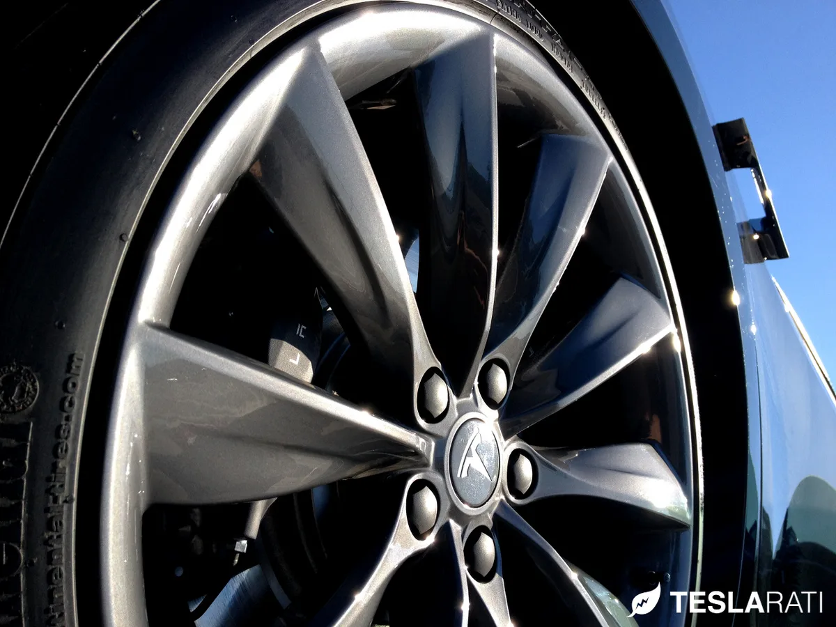 Did you know Tesla uses a noise reducing tire technology?