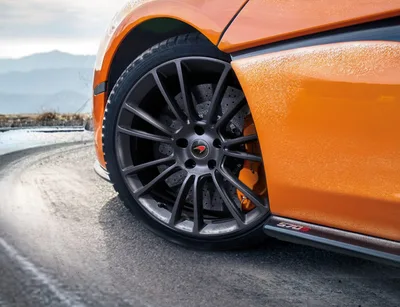 McLaren partners with Pirelli for its winter tires