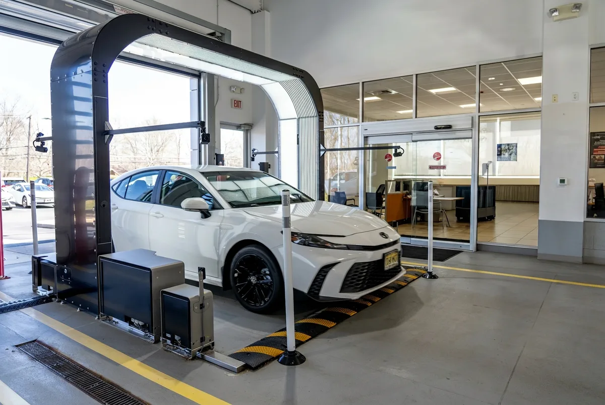 UVeye and CARFAX Launch Integration to Improve Vehicle Appraisals and Damage Detection for Dealerships