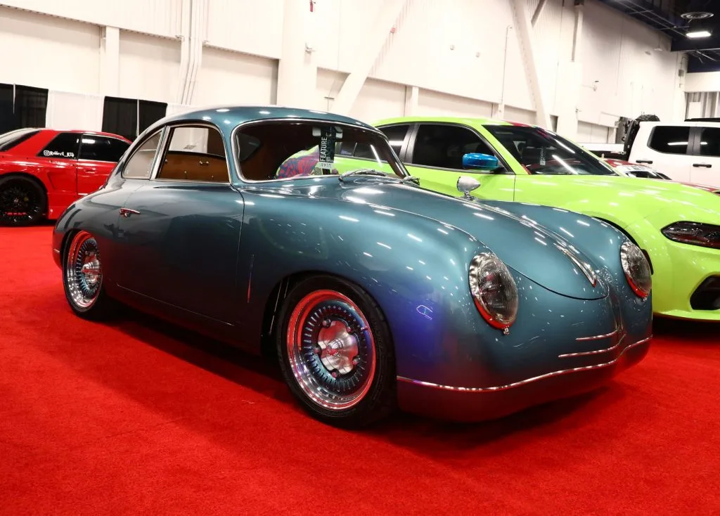 Troy Trepanier Wins 2025 SEMA Battle of the Builders With “Fenderless ...